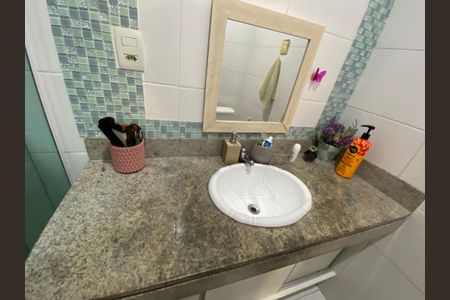 Casa à venda com 220m², 3 quartos e 2 vagasBanheiro Suite 1