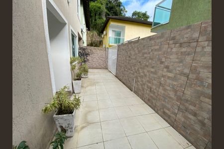 Casa à venda com 220m², 3 quartos e 2 vagasQuintal