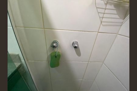 Casa à venda com 220m², 3 quartos e 2 vagasBanheiro Suite 2