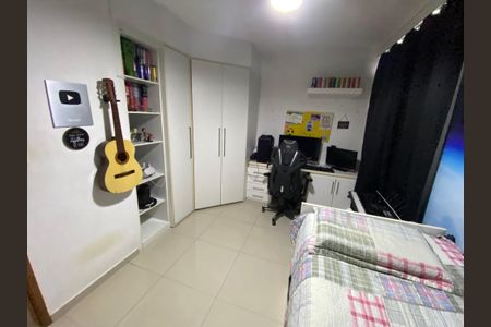 Casa à venda com 220m², 3 quartos e 2 vagasQuarto 3 Suite