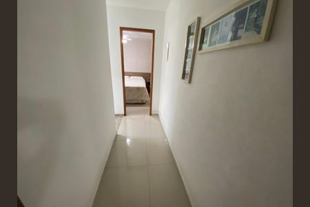 Casa à venda com 220m², 3 quartos e 2 vagasCorredor de Circulação