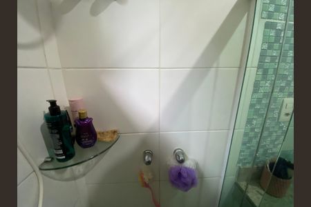 Casa à venda com 220m², 3 quartos e 2 vagasBanheiro Suite 1