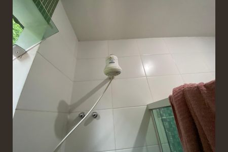 Casa à venda com 220m², 3 quartos e 2 vagasBanheiro Suite 1