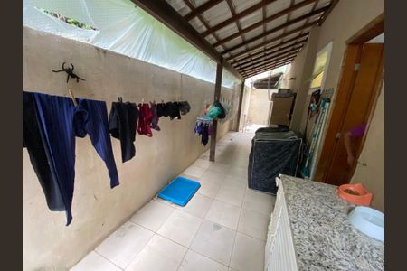 Casa à venda com 220m², 3 quartos e 2 vagasArea de Serviço