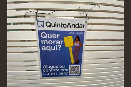 Casa à venda com 220m², 3 quartos e 2 vagasPlaquinha