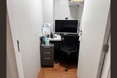 Apartamento à venda com 95m², 3 quartos e 2 vagasQuarto
