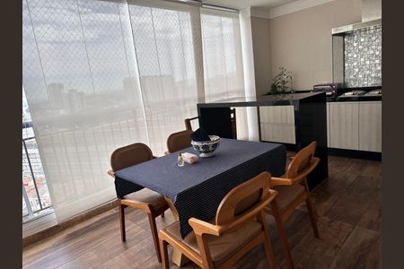 Apartamento à venda com 95m², 3 quartos e 2 vagasVaranda