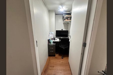 Apartamento à venda com 95m², 3 quartos e 2 vagasQuarto