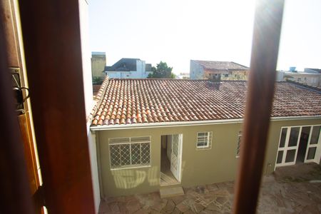 Casa à venda com 294m², 4 quartos e 2 vagas Casa à venda com 294m², 4 quartos e 2 vagasVista do Quarto 1