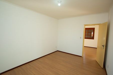 Casa à venda com 294m², 4 quartos e 2 vagas Casa à venda com 294m², 4 quartos e 2 vagasCloset ou escritório do Quarto 1