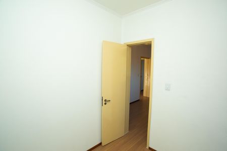 Casa à venda com 294m², 4 quartos e 2 vagas Casa à venda com 294m², 4 quartos e 2 vagasCloset do Quarto 2