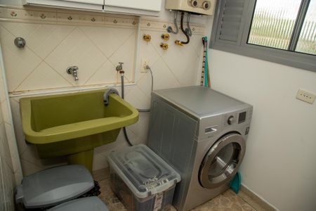 Apartamento à venda com 69m², 2 quartos e 1 vagaÁrea de Serviço