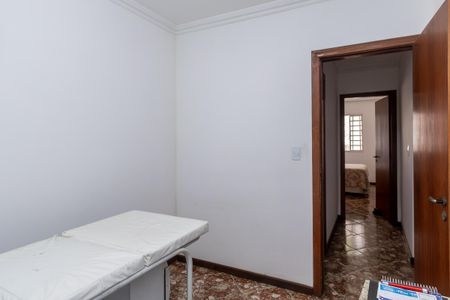 Quarto 1 de apartamento à venda com 2 quartos, 123m² em Heliópolis, Belo Horizonte