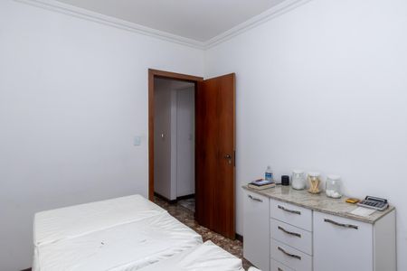 Quarto 1 de apartamento à venda com 2 quartos, 123m² em Heliópolis, Belo Horizonte