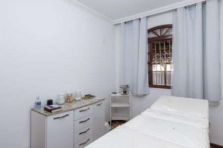 Quarto 1 de apartamento à venda com 2 quartos, 123m² em Heliópolis, Belo Horizonte