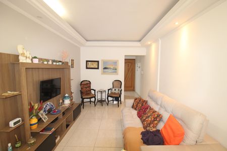 Apartamento à venda com 75m², 2 quartos e 1 vagaSala