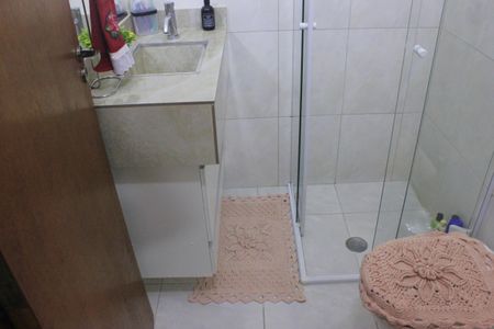 Casa à venda com 180m², 3 quartos e 3 vagasBanheiro 2