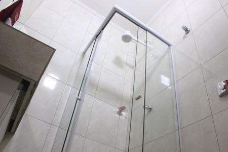 Casa à venda com 180m², 3 quartos e 3 vagasBanheiro 2