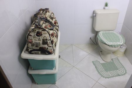 Casa à venda com 180m², 3 quartos e 3 vagasBanheiro da Suíte 2