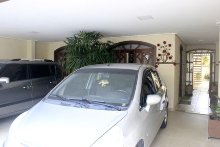Casa à venda com 180m², 3 quartos e 3 vagasGaragem