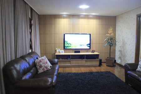 Casa à venda com 180m², 3 quartos e 3 vagasSala