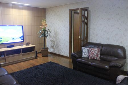 Casa à venda com 180m², 3 quartos e 3 vagasSala