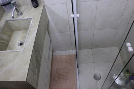 Casa à venda com 180m², 3 quartos e 3 vagasBanheiro 2