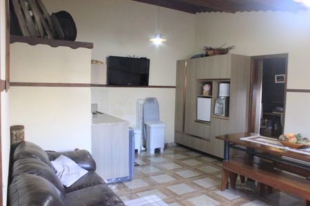 Casa à venda com 180m², 3 quartos e 3 vagasEdícula