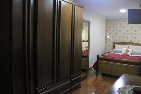 Casa à venda com 180m², 3 quartos e 3 vagasSuíte 1