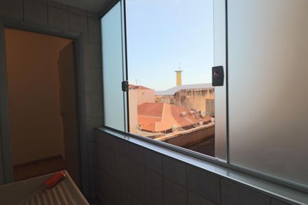 Apartamento para alugar com 70m², 2 quartos e sem vagaÁrea de Serviço