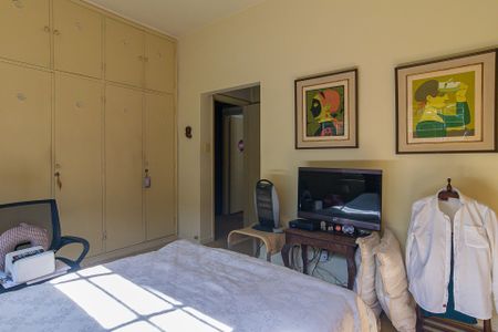 Casa à venda com 216m², 3 quartos e 5 vagas