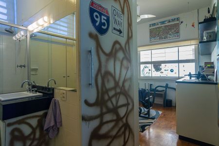 Casa à venda com 216m², 3 quartos e 5 vagas