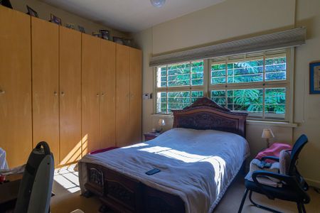 Casa à venda com 216m², 3 quartos e 5 vagas