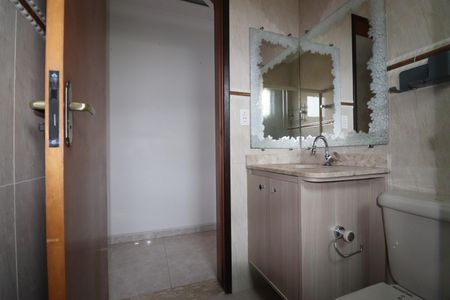 Apartamento à venda com 138m², 3 quartos e 2 vagasBanheiro Social