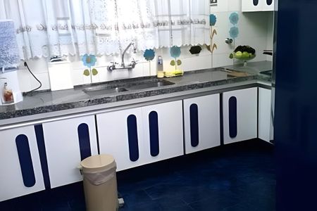 Casa à venda com 260m², 3 quartos e 2 vagas