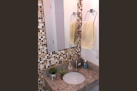 Casa à venda com 85m², 2 quartos e 2 vagas