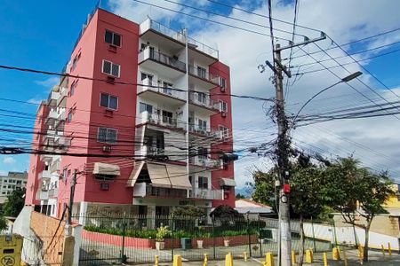 Apartamento para alugar com 75m², 2 quartos e 2 vagasFachada