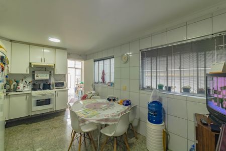 Casa à venda com 175m², 3 quartos e 2 vagasCozinha