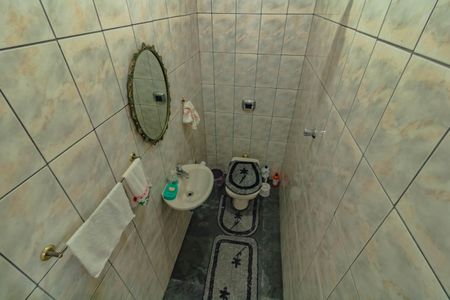 Casa à venda com 175m², 3 quartos e 2 vagasBanheiro de Serviço
