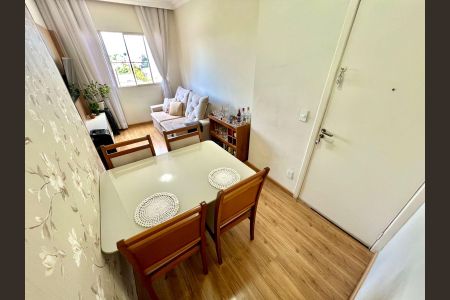 Apartamento à venda com 45m², 2 quartos e 1 vaga Apartamento à venda com 45m², 2 quartos e 1 vagaSala