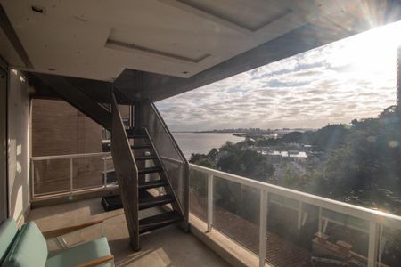 Apartamento à venda com 358m², 3 quartos e 3 vagas Apartamento à venda com 358m², 3 quartos e 3 vagasVaranda 2