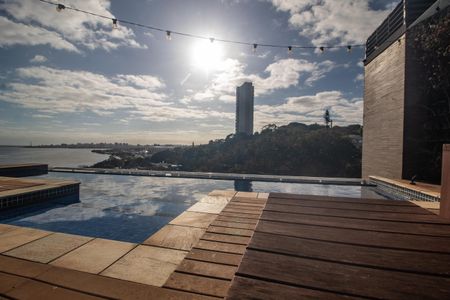 Apartamento à venda com 358m², 3 quartos e 3 vagas Apartamento à venda com 358m², 3 quartos e 3 vagasCobertura - Piscina