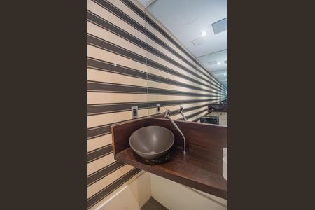 Apartamento à venda com 358m², 3 quartos e 3 vagas Apartamento à venda com 358m², 3 quartos e 3 vagasLavabo