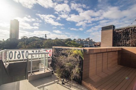 Apartamento à venda com 358m², 3 quartos e 3 vagas Apartamento à venda com 358m², 3 quartos e 3 vagasCobertura - Piscina