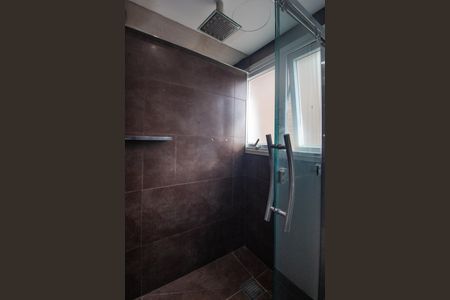 Apartamento à venda com 358m², 3 quartos e 3 vagas Apartamento à venda com 358m², 3 quartos e 3 vagasBanheiro da Suíte 2