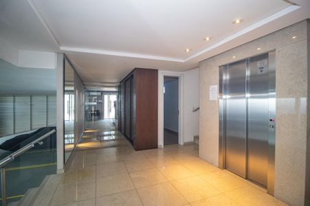 Apartamento à venda com 358m², 3 quartos e 3 vagas Apartamento à venda com 358m², 3 quartos e 3 vagasHall de entrada