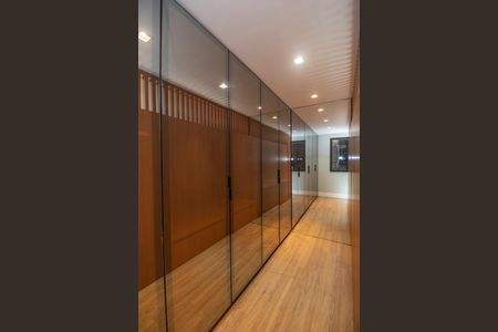 Apartamento à venda com 358m², 3 quartos e 3 vagas Apartamento à venda com 358m², 3 quartos e 3 vagasSuíte 2