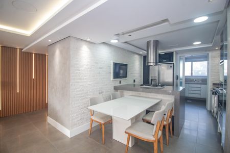 Apartamento à venda com 358m², 3 quartos e 3 vagas Apartamento à venda com 358m², 3 quartos e 3 vagasCozinha