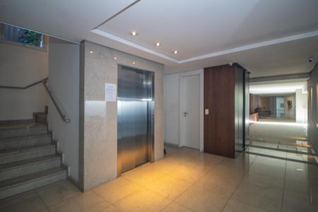 Apartamento à venda com 358m², 3 quartos e 3 vagas Apartamento à venda com 358m², 3 quartos e 3 vagasHall de entrada