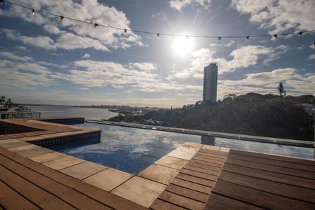 Apartamento à venda com 358m², 3 quartos e 3 vagas Apartamento à venda com 358m², 3 quartos e 3 vagasCobertura - Piscina